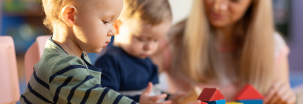 Nieuw leerpakket: Veerkracht versterken door stress-sensitief werken in de kinderopvang